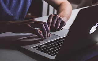 开云官网-始祖鸟母公司发布上市后首份财报，麦当劳冠名法甲