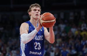 大狙慢热！马尔卡宁首节6中2&amp;三分3中0 得到6分2篮板1助攻